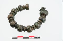 Foto von Bronzeknotenarmreif (NHMW-PRAE-024781)